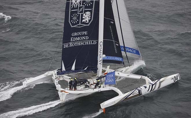 Groupe Edmond de Rothschild - Krys Ocean Race 2012 ©  Th.Martinez/Sea&Co/MOD S.A. http://www.krys-oceanrace.com/